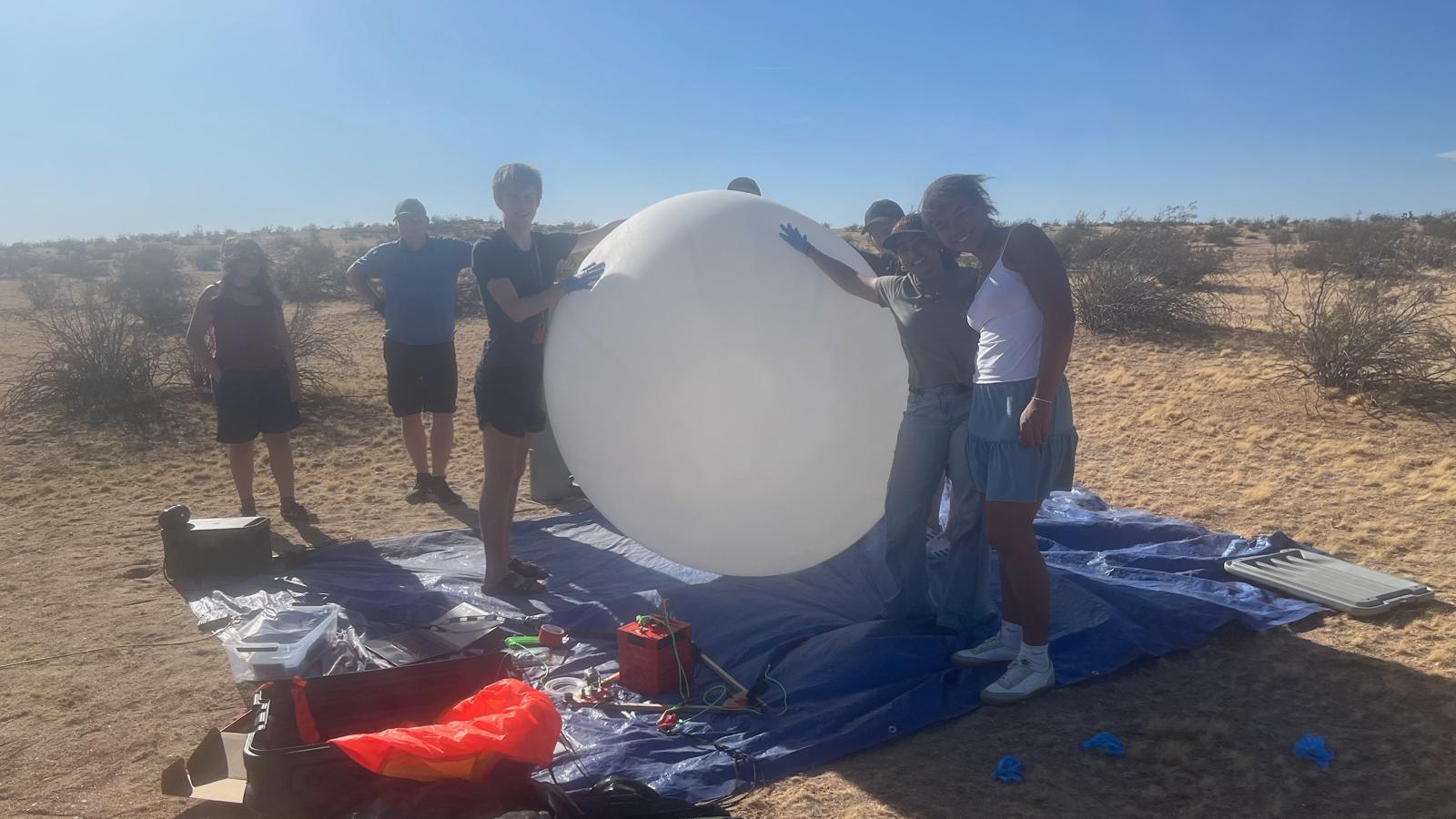 GLOBO balloon team